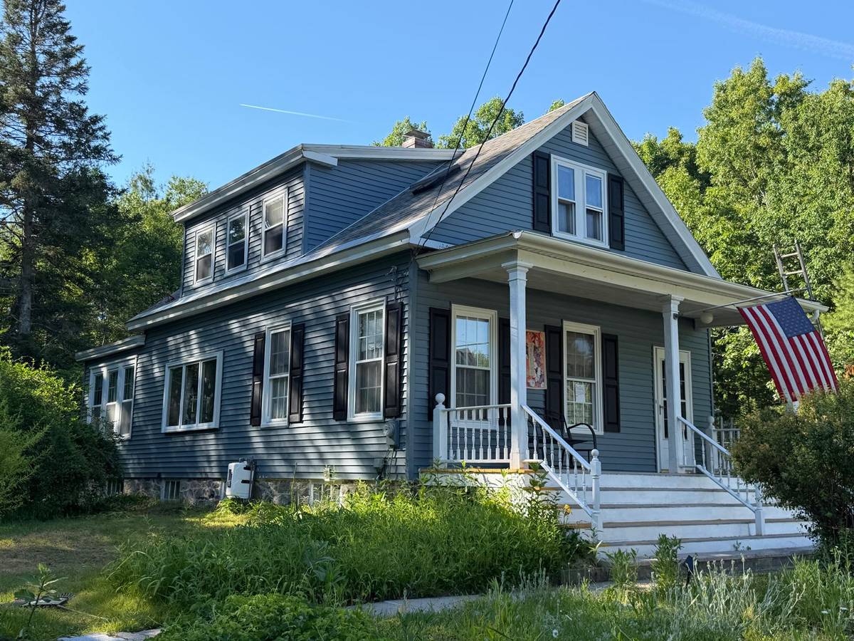 Kingdom Construction siding installation